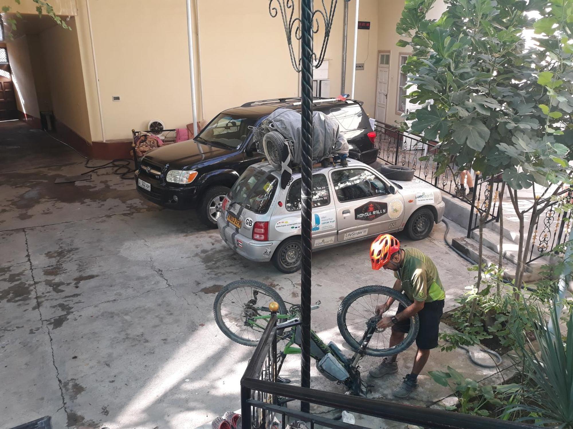 City Hostel Dushanbe Luaran gambar